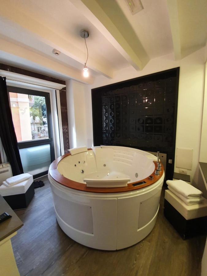 Emphasis Suites & Rooms Cagliari Eksteriør billede