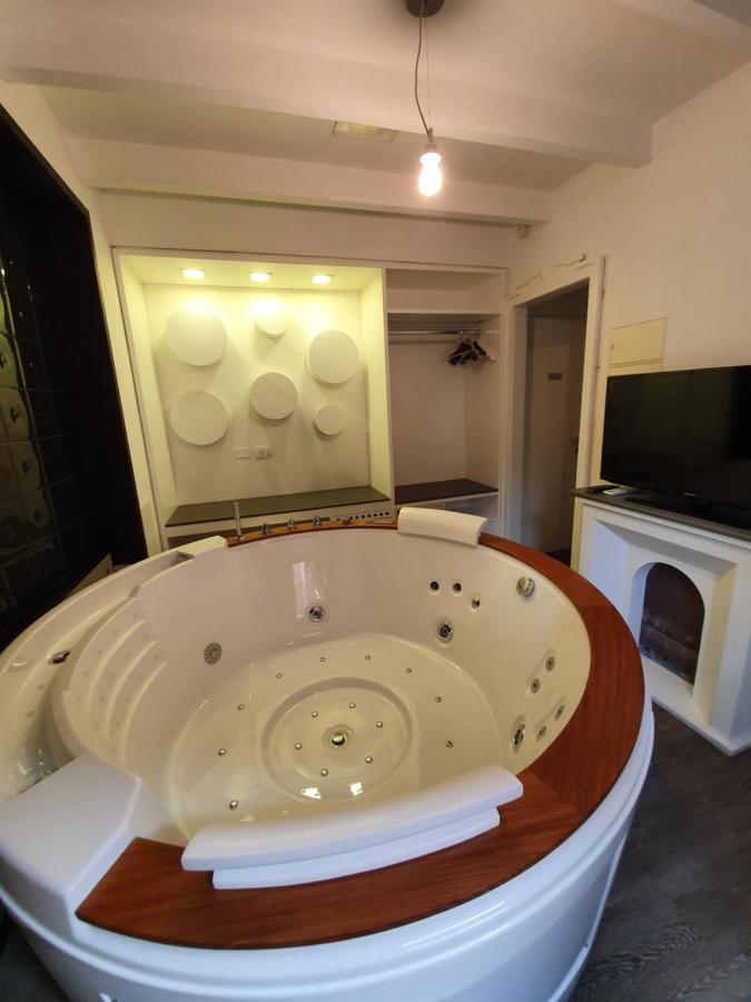 Emphasis Suites & Rooms Cagliari Eksteriør billede