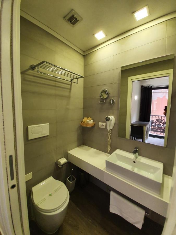 Emphasis Suites & Rooms Cagliari Eksteriør billede