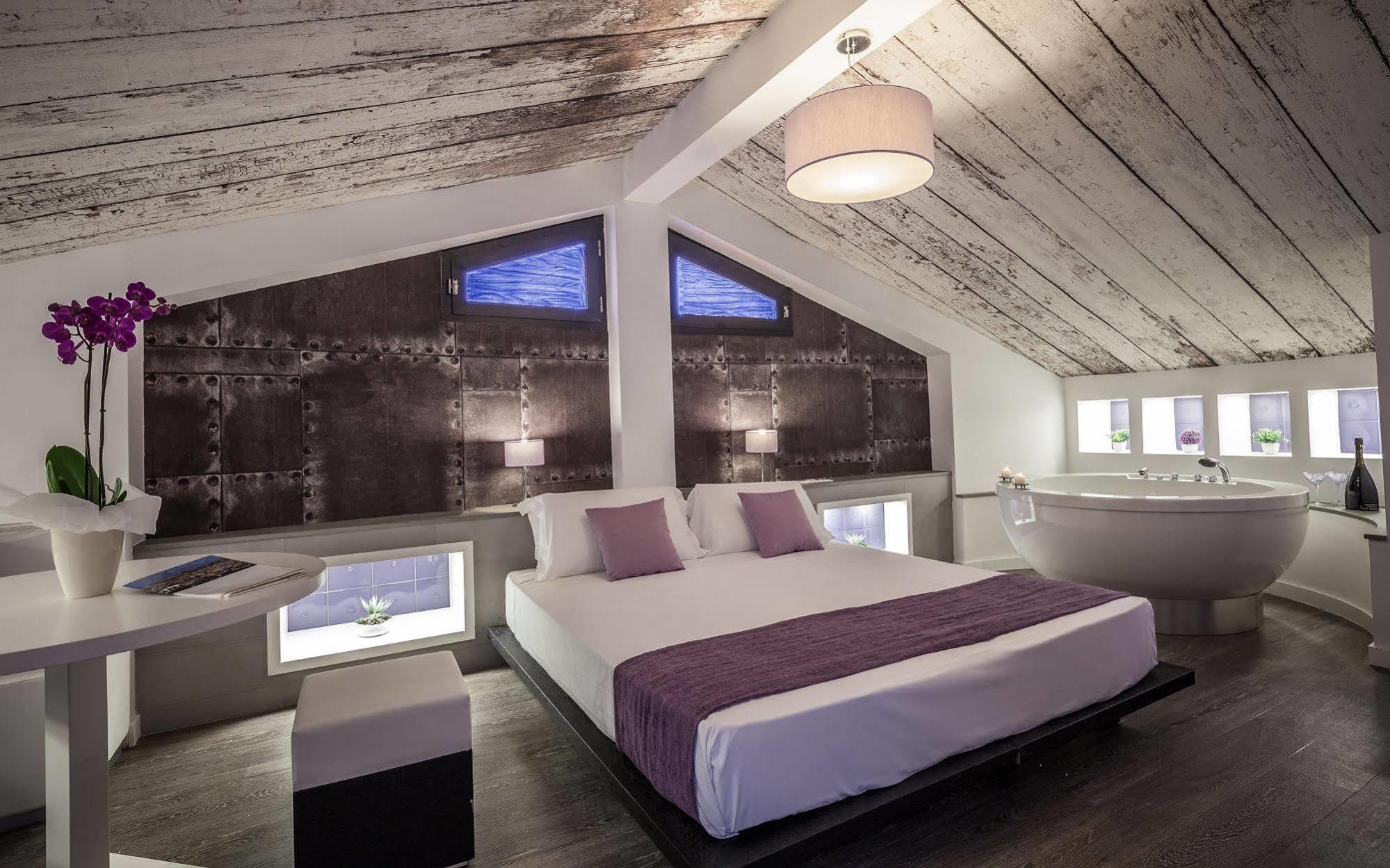 Emphasis Suites & Rooms Cagliari Eksteriør billede